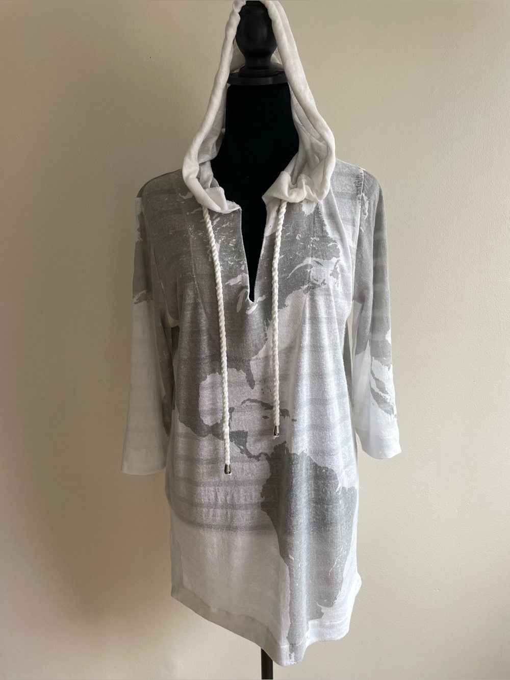 Royal Caribbean World Map Hooded Tunic Top M Gray White Beach Cover Up